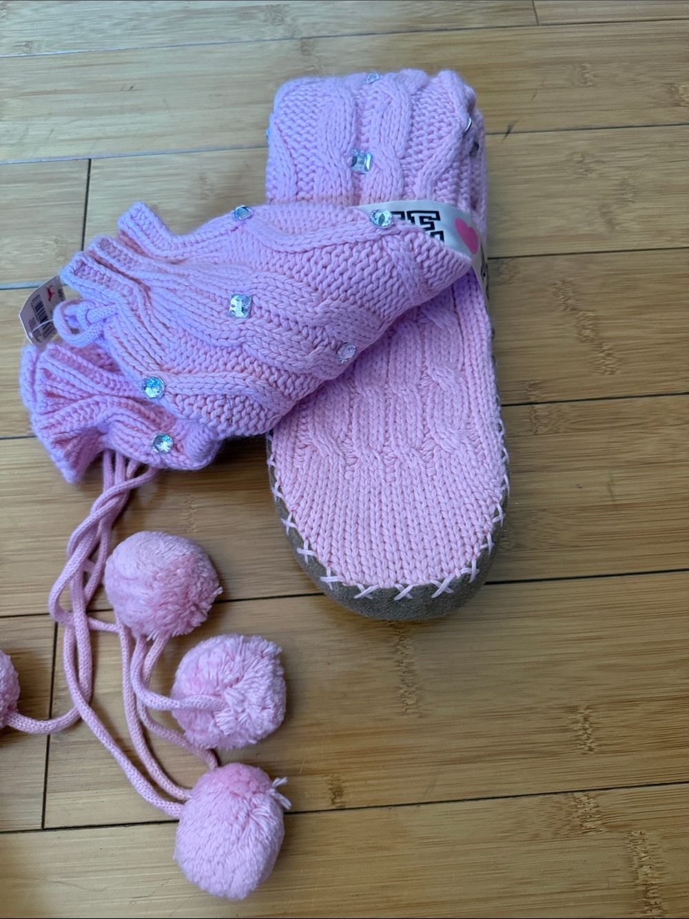 PINK Victoria's Secret Pink Cable Knit Pom Pom Bootie Slippers - Picture 2 of 5